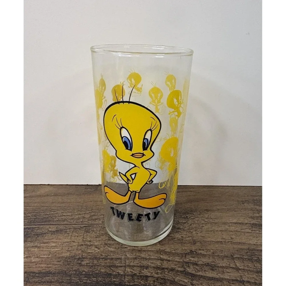 Vintage Tweety All Over Print Drinking Glass Warner Bros Looney Tunes